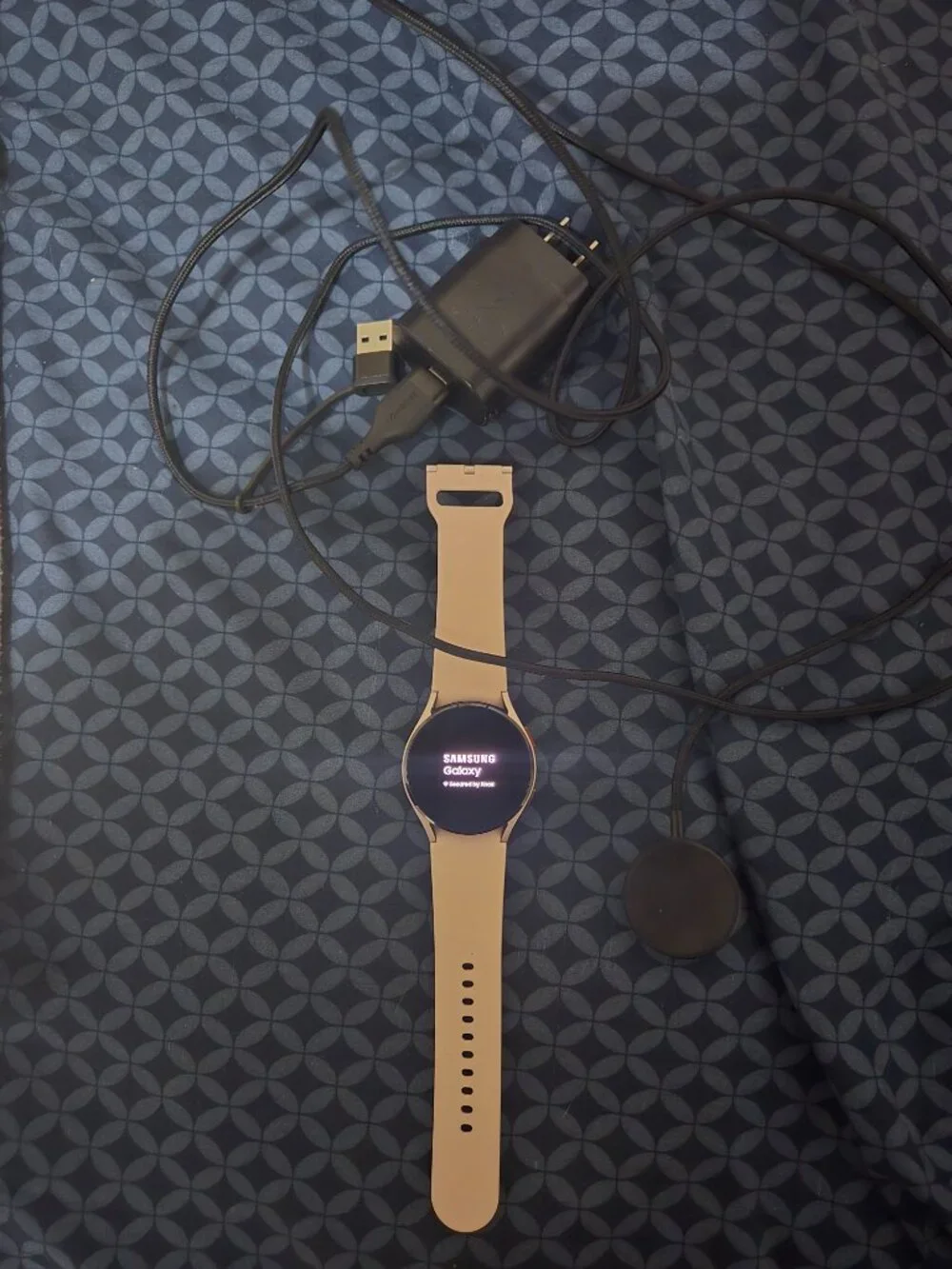 Samsung Galaxy Watch 4 Smartwatch – 40/44mm – Beige Band